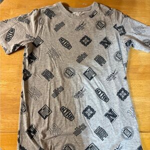Nike Gray Graphic Boys T-Shirt